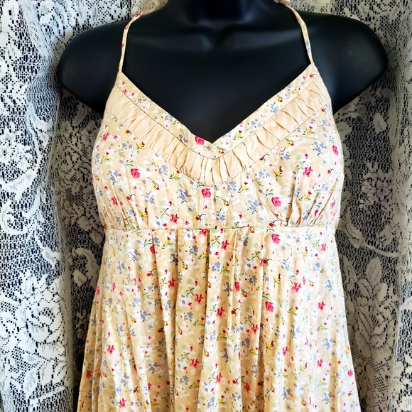 Cottage Prairie Dress - Picture 2 of 6